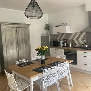 https://gite-abeille-soleil.midi-pyreneeshotels.com